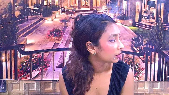 IndianSexyButt Live XXX-Chat