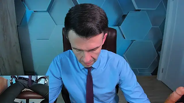 Show modela SteveTiger na web-kameri