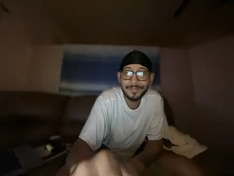 ThrowedWorldWide's Webcam Show