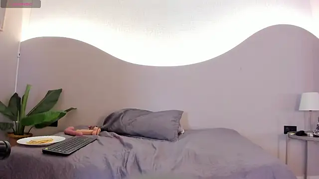 Chat +18 de ainaah_ ao vivo