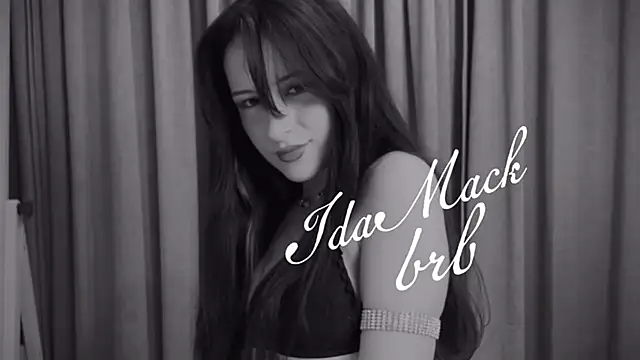 دردشة IdaMack الجنسية المباشرة