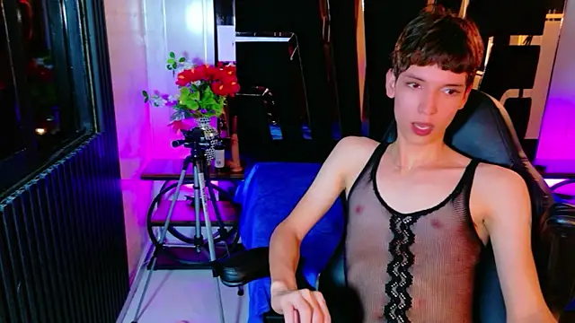 Pokazy przed kamerką – Stefany_PiInk