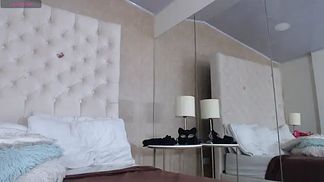 La_Crespa_x's Webcam Show