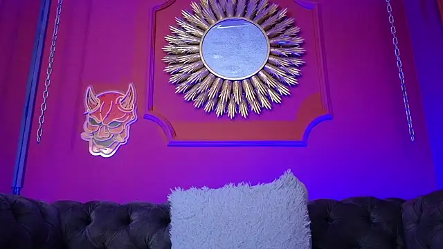 Julieta_Russell Live XXX-chat