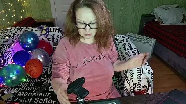 MarleneDietrich's Live XXX Chat