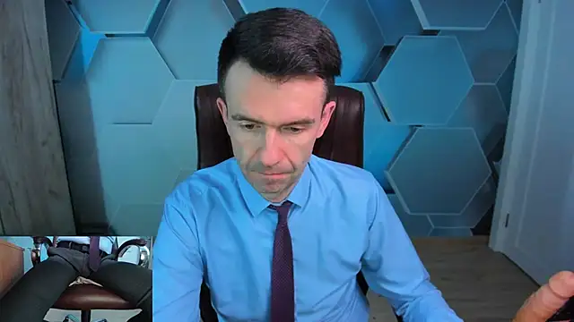 SteveTiger élő XXX-chatje