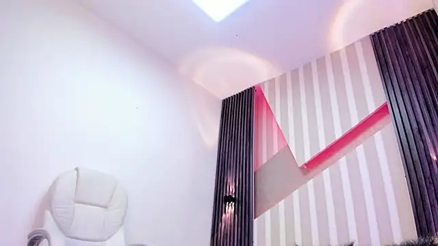 _shantal_smith live XXX chat