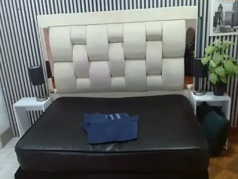 Pokazy przed kamerką – Alex_Wolft