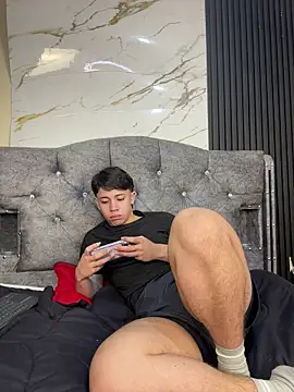 Noah-ledom's Webcam Show