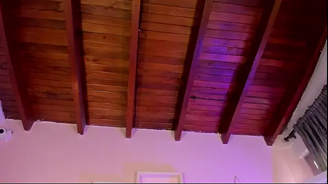 แชท XXX สดของ emmy_r