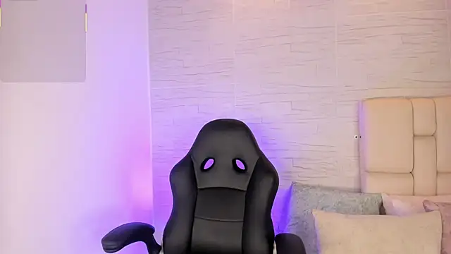 Czat XXX na żywo – mell_muller