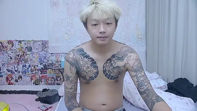 Chocolates-001: вебкам-шоу