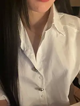 Neylla_ Chat XXX in diretta