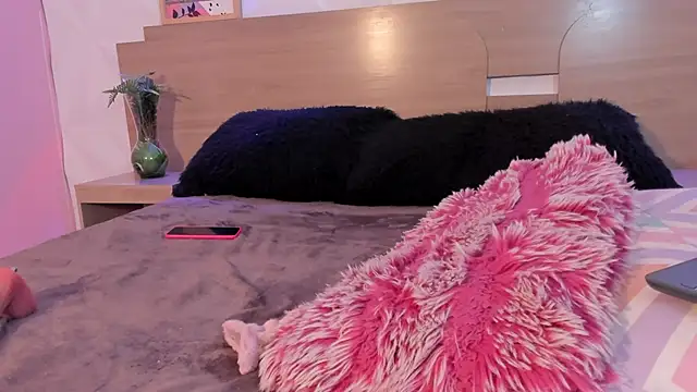 KittyVelve লাইভ XXX চ্যাট