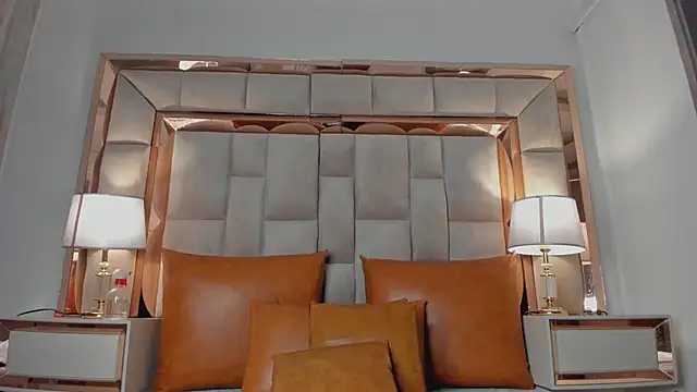 Chatroom XXX en direct de ValentinaBreats