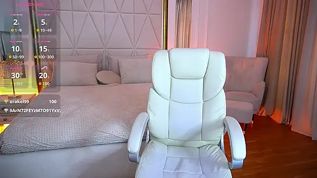 EliseVelourのライブXXXチャット