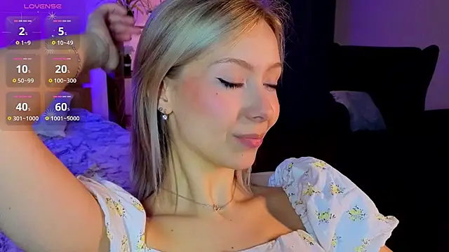 LumMina's Live XXX Chat