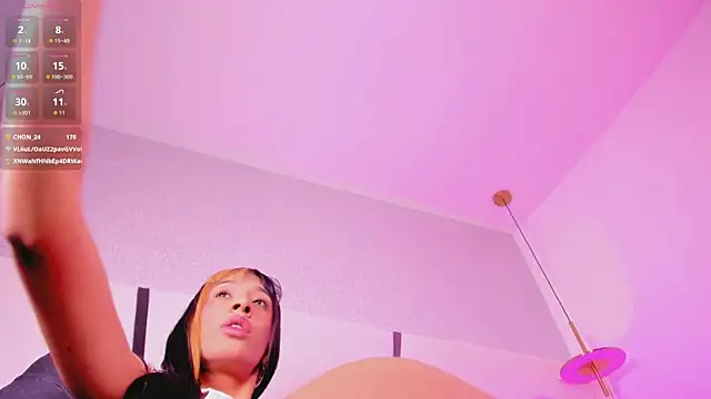 Pokazy przed kamerką – megann_myers