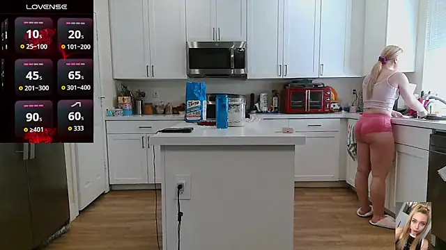 แชท XXX สดของ Blondiewithanass