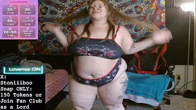 Pokazy przed kamerką – Stoniiiboo