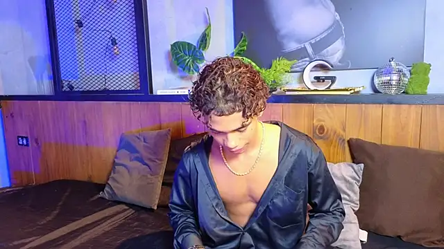 AlanCutee's Live XXX Chat