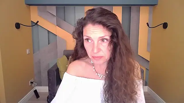 Chat XXX en directo de EllaLong