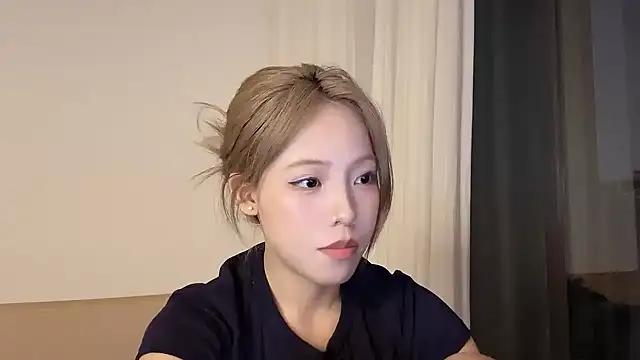 Meng_777 Show Webcam