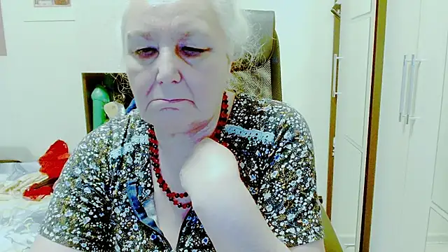 GrannyAlisa Obrolan Langsung XXX