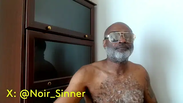 Chat XXX en directo de sinnernoir