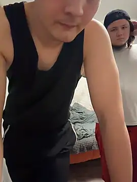 desiredude9 即時 XXX 聊天