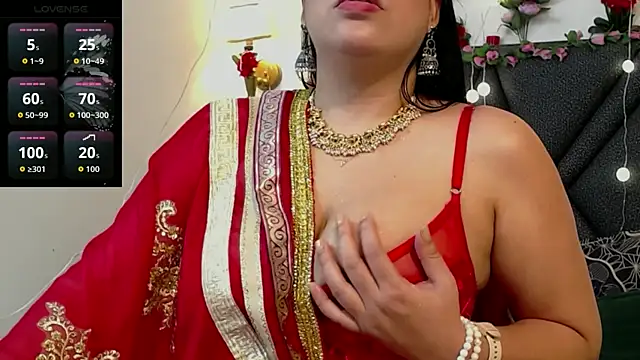 IndraKaur_ Adlı Modelin Canlı XXX Sohbeti