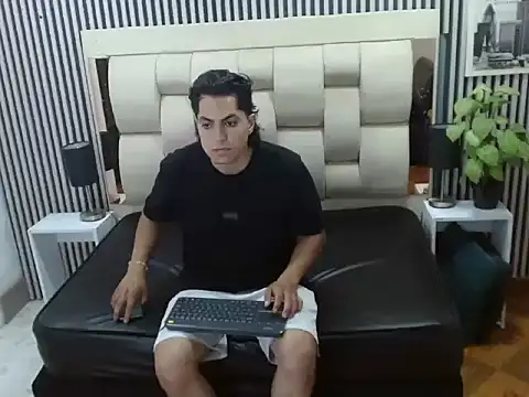 Chat XXX en directo de Alex_Wolft