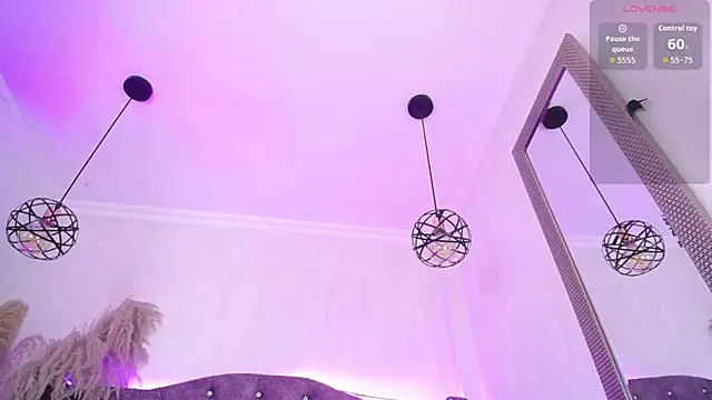 XXX chat uživo modela Lizza_Jones