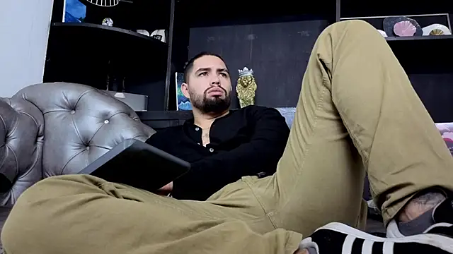 matteosantosのライブXXXチャット