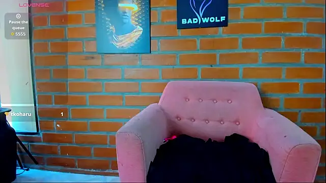 Онлайн чат XXX Badwolf818_