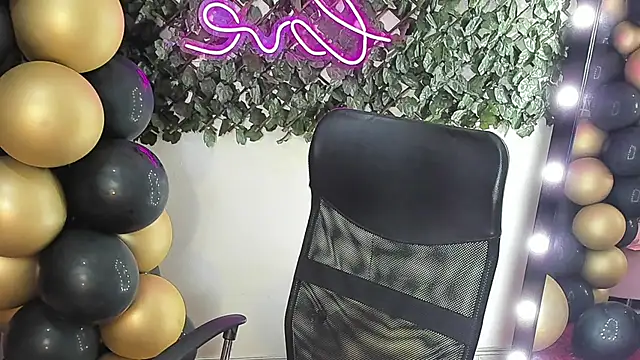 Онлайн чат XXX DestinyHills