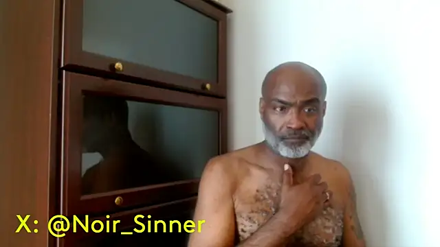 sinnernoir Adlı Modelin Canlı XXX Sohbeti