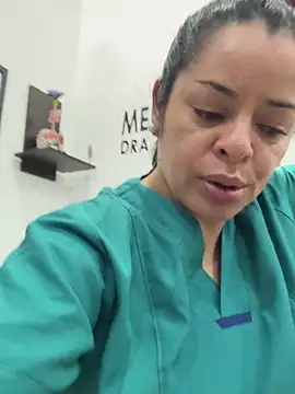 XXX chat uživo modela Dr_Nathalia_28