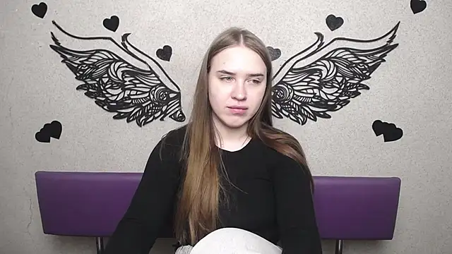 LauraHlot's Live XXX Chat