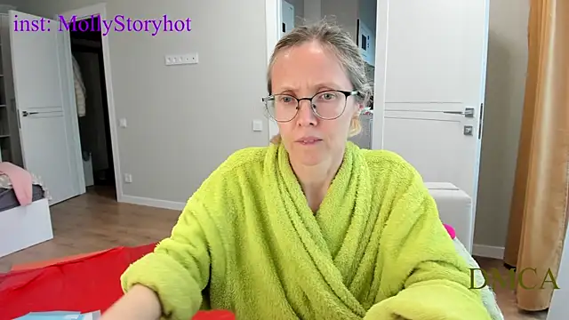 MollyStory 即時 XXX 聊天