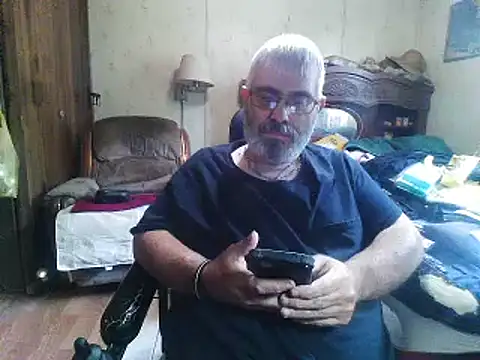 hearseguy77 Adlı Modelin Canlı XXX Sohbeti