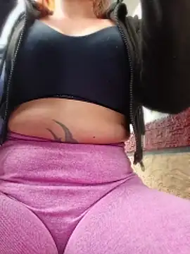 Samyra_Biker12: διαδικτυακό σόου στην κάμερα