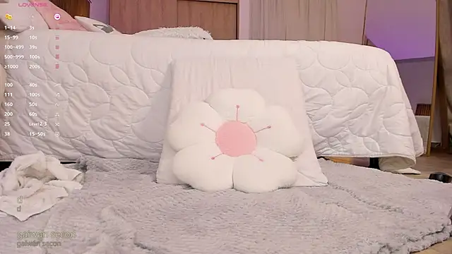 tatikiss_'s Live XXX Chat