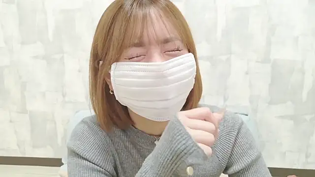 momo_love_ webcam show