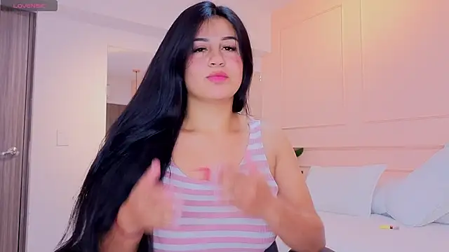 OLIVIA_GARCIA__ 即時 XXX 聊天