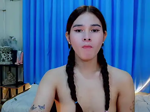 Mimi_Mckinley Adlı Modelin Web Kamerası Şovu