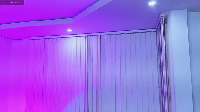 _sharlotte777 Chat XXX in diretta