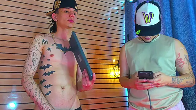 Show modela TheBatMansion na web-kameri