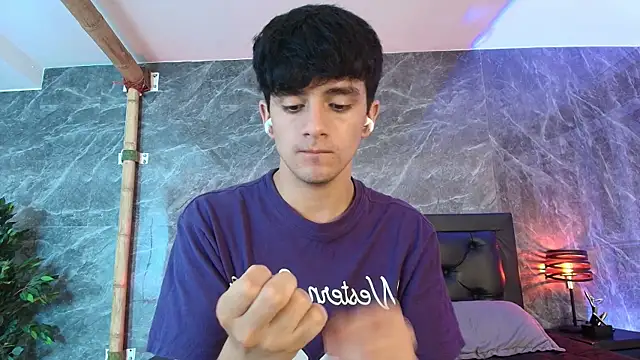 Chat +18 de Axel_Draven ao vivo