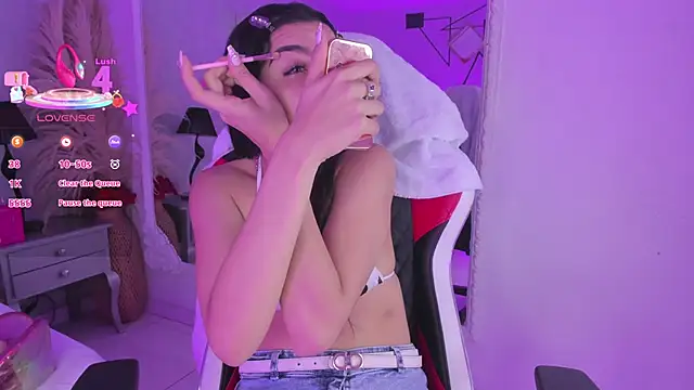 Онлайн чат XXX KarelyMitchel